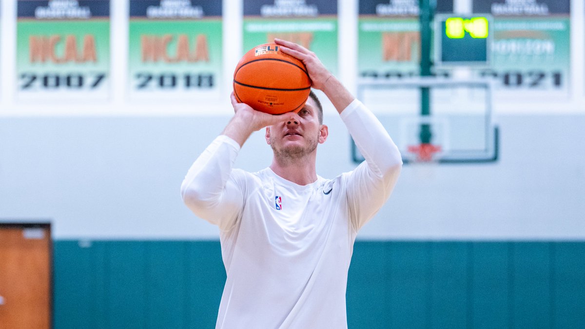 Wright State Men’s Basketball (@wsu_mbb) on Twitter photo Always good to see our #ProRaiders back in the building! Welcome home, <a href="/love_loudon/">Loudon Love</a>!
#RaiderUP | #RaiderFamily Always good to see our #ProRaiders back in the building! Welcome home, <a href="/love_loudon/">Loudon Love</a>!
#RaiderUP | #RaiderFamily