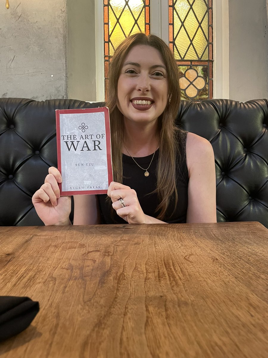 Surrounded by words for lunch - it was a reader/writer’s dream! 🖊️ 
📍Church and Union
Fun Fact: It took the artist 3 months to paint the entire text of the “Art of War” on the ceiling. And the check came in the book which was so fun! 📖

#WritingCommunity
