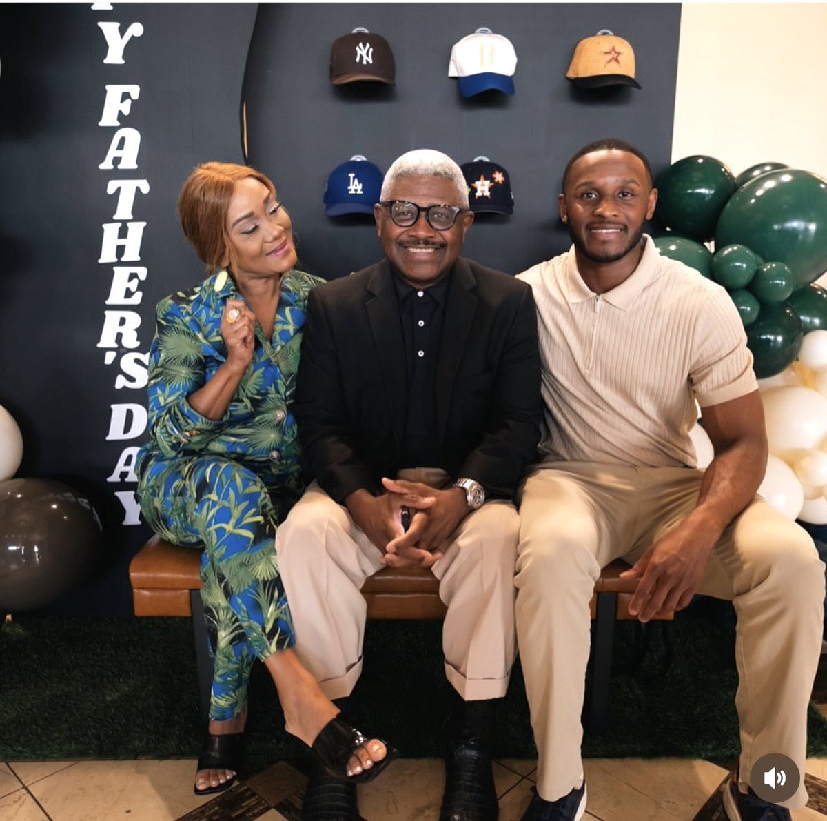 Never too late to post

“Hats off to Dad”
🙌🏾