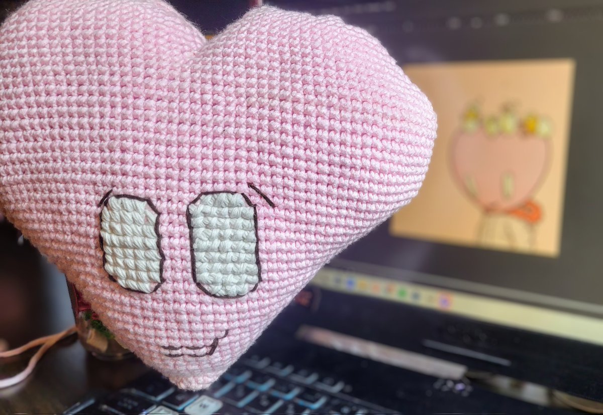 Vickie (@vickiec1982) on Twitter photo Making some irl fan art of my <a href="/LT3NFT/">Less Than Three</a> ! Just needs some little chickies in eggs on her head..
Spread more love! Making some irl fan art of my <a href="/LT3NFT/">Less Than Three</a> ! Just needs some little chickies in eggs on her head..
Spread more love!