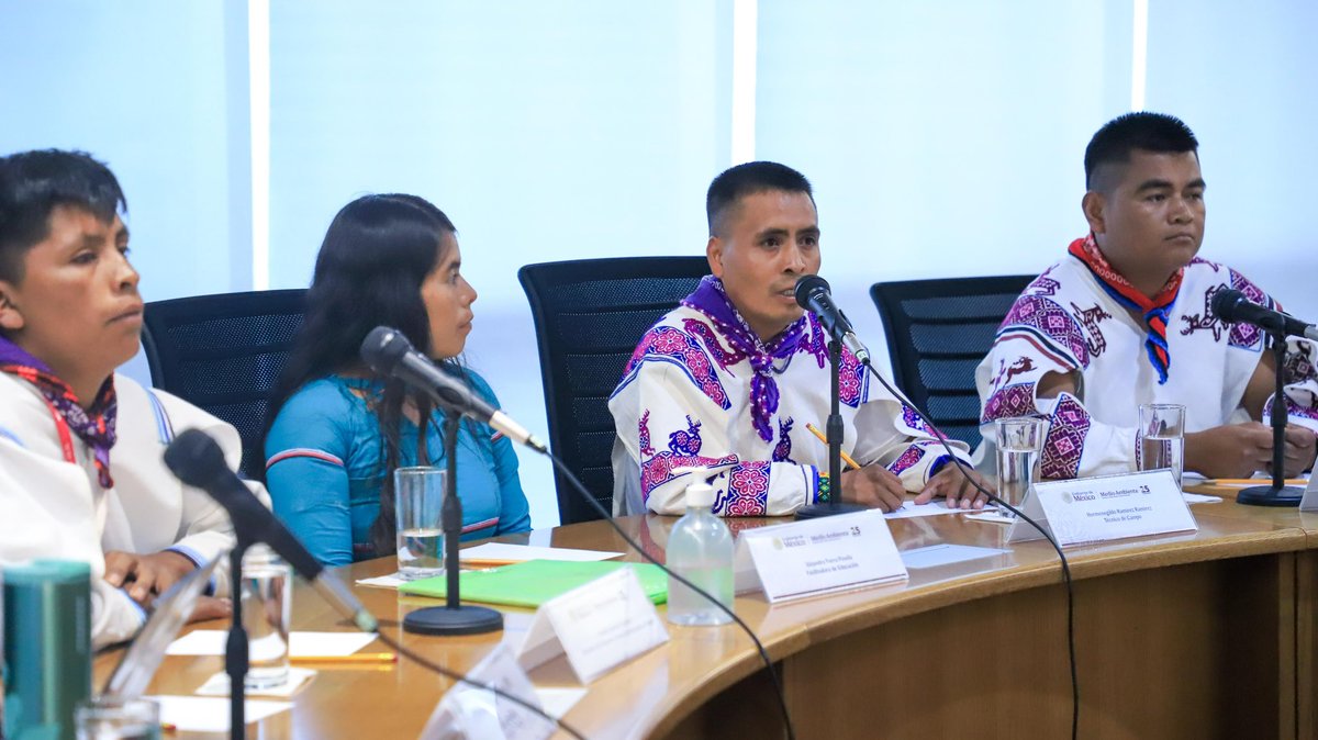 Alicia Bárcena (@aliciabarcena) on Twitter photo Grata reunión con <a href="/IslaUrbana/">IslaUrbana</a>, Equipo Intercultural Wixárika y autoridades agrarias de San Andrés Cohamiata sobre el programa Ha Ta Tukari para captar lluvia. La acción para frenar la crisis hídrica comienza en las comunidades. ¡Gracias <a href="/ELomnitz/">enrique lomnitz</a> y a tod@s por su visita! 🤲💦 Grata reunión con <a href="/IslaUrbana/">IslaUrbana</a>, Equipo Intercultural Wixárika y autoridades agrarias de San Andrés Cohamiata sobre el programa Ha Ta Tukari para captar lluvia. La acción para frenar la crisis hídrica comienza en las comunidades. ¡Gracias <a href="/ELomnitz/">enrique lomnitz</a> y a tod@s por su visita! 🤲💦
