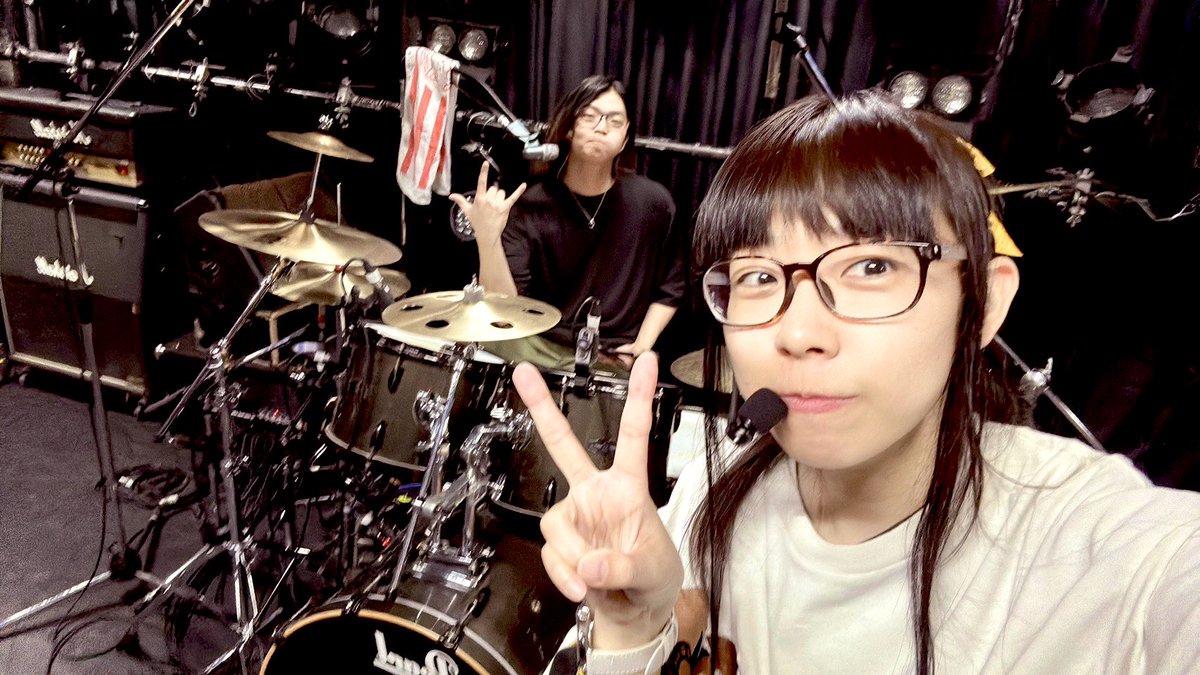 oneonceover's tweet image. おはぴ☀️
今日は火曜日！
OneRoomTube📷✨
22:00に全員集合📣✨

youtube.com/@oneonceover47…

🟥チャンネル登録もお願いします！🟥

まだネットが繋がらない…😭はやくー😭
配信で音鳴らしたい😭

そして嬉しいお知らせあるよ！！
嬉しいよ！！笑

お待ちしております！！