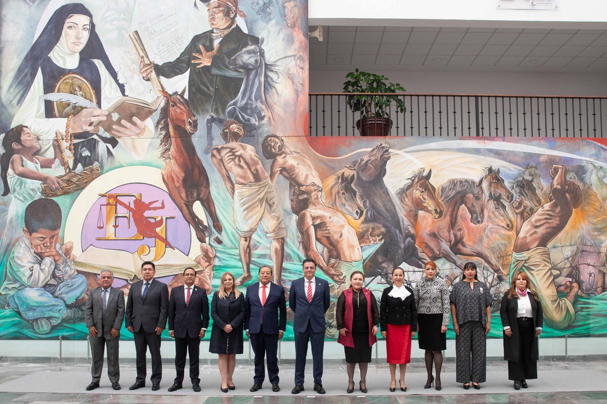 #Comunicado📄
Mayor cercanía y compromiso social, expectativas que deberán cumplir personas juzgadoras electas: Fernando Díaz Juárez

🔲El Poder Judicial del Estado de México inició la capacitación de quienes ganaron las elecciones el pasado 1 de junio.
🔲En 57 sesiones abordarán