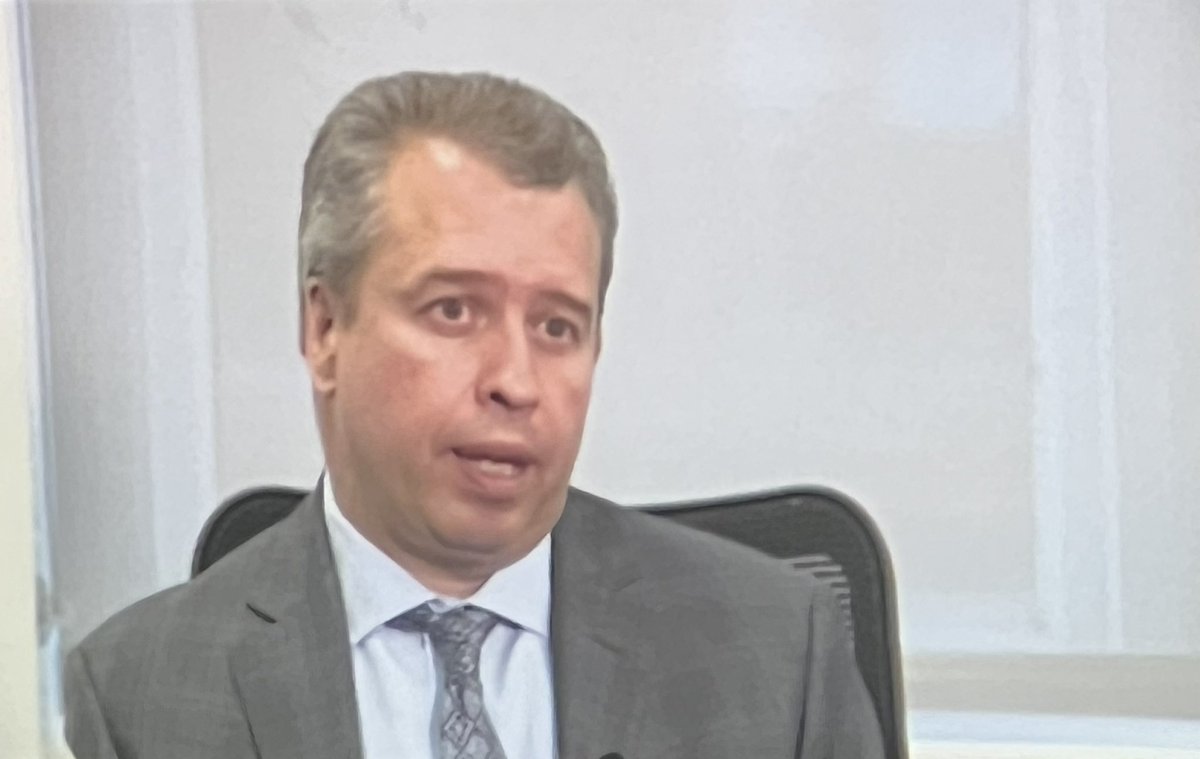 tahmanbradley's tweet image. Two days before he departs, CPS CEO Pedro Martinez shares how Mayor Johnson asked for his resignation and what Martinez sees as the 5th Floor and the Chicago Teachers Union plan to ruin CPS finances.
WGN News @ 6.