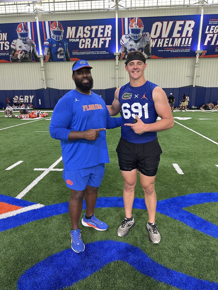 Josh65898's tweet image. Had a great time today at the university of Florida football camp thank you to @CoachMPeterson @fivestarlinemen @CoachRobSale for having me!