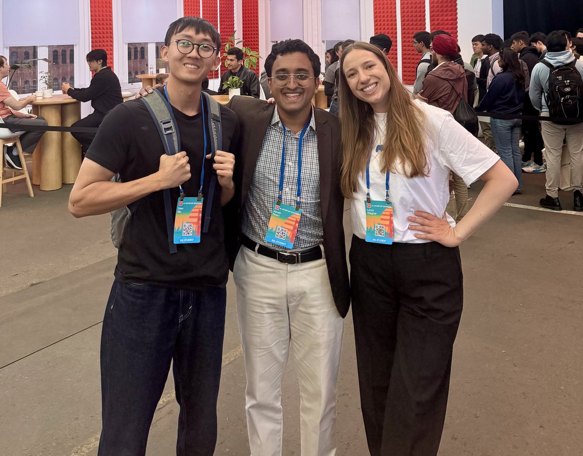 ayushnoori's tweet image. Rhodes Scholar contingent at @ycombinator AI Startup School, thanks @garrytan for the shoutout!