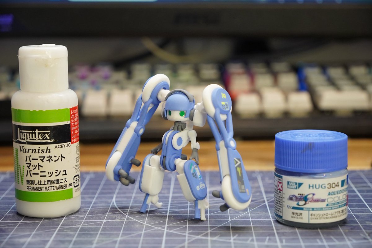 akiatom's tweet photo. #coreco

完成しました。水性塗料縛りで作りました。
水で解いたマットバーニッシユをエアブラシで吹いて艶消し仕上げです。 https://t.co/NLELfl9ZHQ