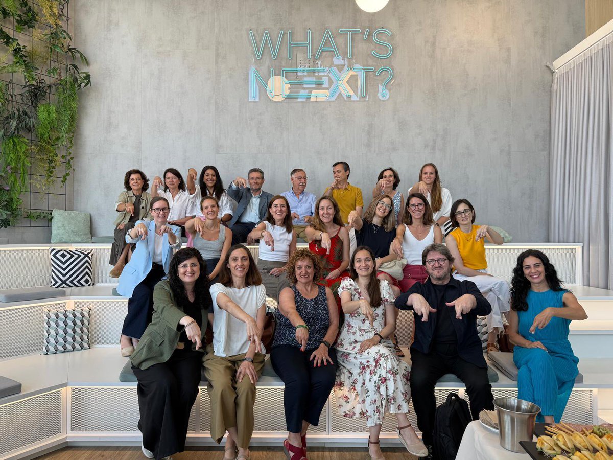 #incontinencia365dias
#dejadeescapar2025
Hoy presentes en neuromodulacion sacra, con cirujan@s de Madrid dedicad@s a intentar mejorar la calidad de vida de estos #pacientes.
Gracias por, compartir conocimientos, por vuestro trabajo diario y dedicación !!!#DejadeEscapar2025