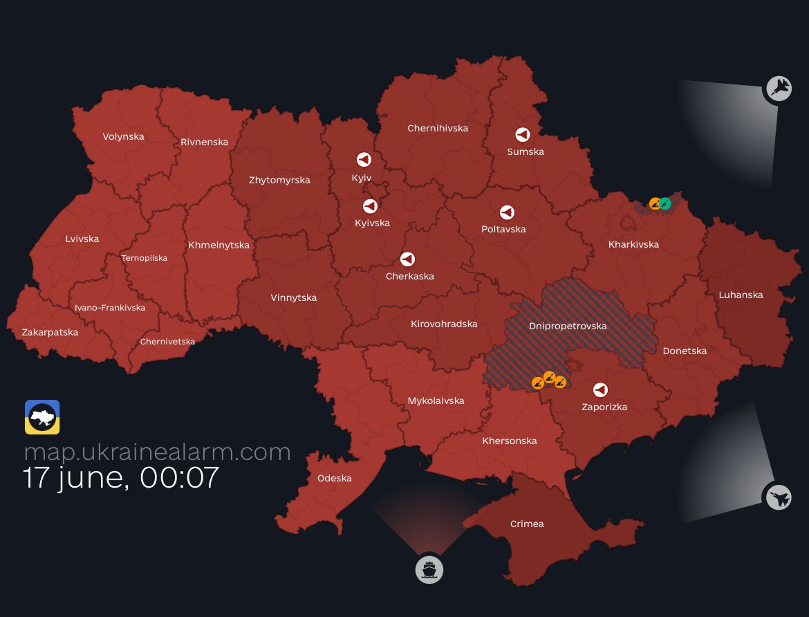 Worldsource24's tweet photo. 🚨BREAKING: A significant Russian offensive against Ukraine is in progress, utilizing missiles and drones. Initial missiles launched from Tu-95MS and Tu-160 aircraft, with two Iskander missiles reported targeting Dnipro. 

The whole of Ukraine is under air siren. https://t.co/4ZW7Pt3lGF