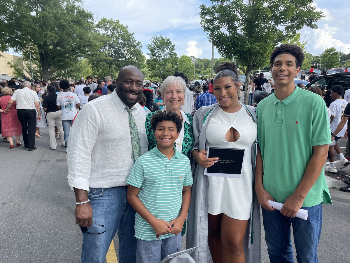 Congratulations, graduate!! 🎉 
Next stop, Augusta University!! 💙💙

#AUWBB #WBB #AU