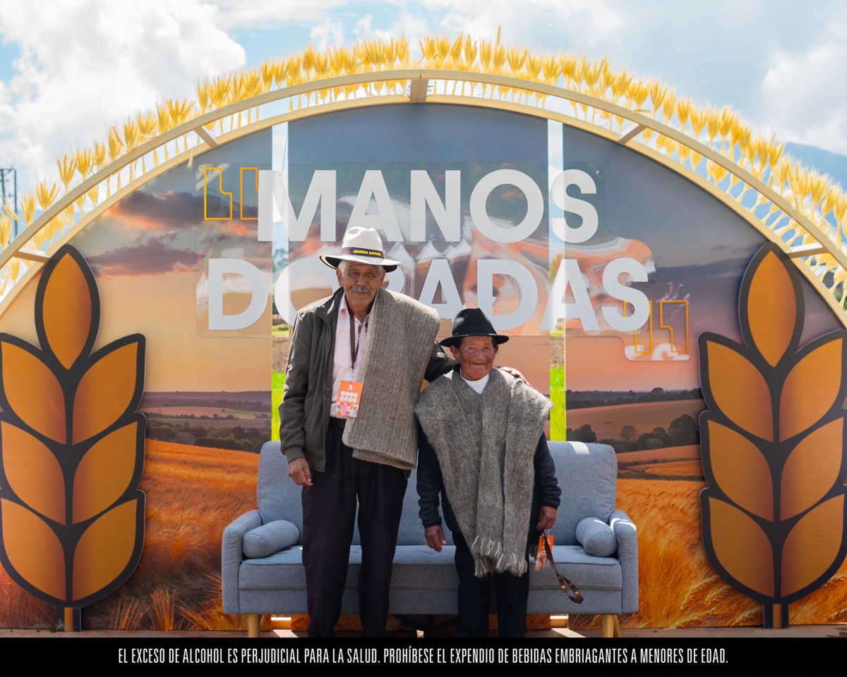 🍻🇨🇴 Así celebramos el trabajo y la dedicación de los agricultores de 'Siembra Bavaria', quienes con sus manos cultivan el dorado de las cervezas que más disfruta Colombia.​
​
#SaludPorLosAgricultores​
#SiembraBavaria
