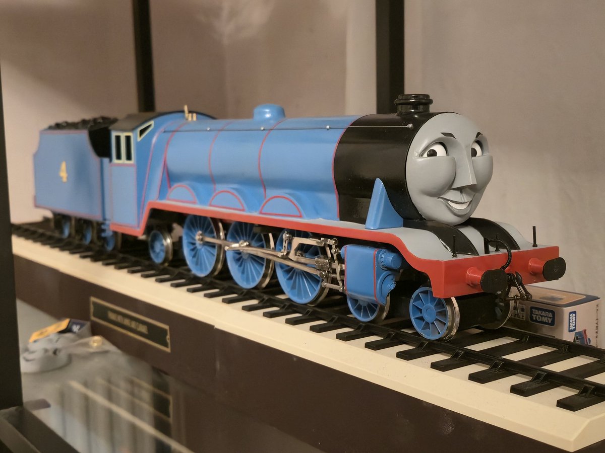 Alexsreplicas's tweet image. Gordon 2 is finished, been in and out of doing thomas bits! Hoping to do some more soon.
