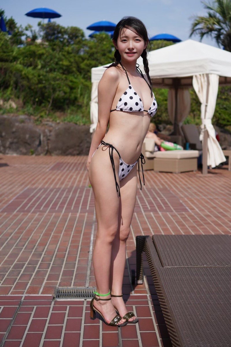 まだセミヌードまでしかしたことないんだけど、フルヌードってやっぱり見てみたい？