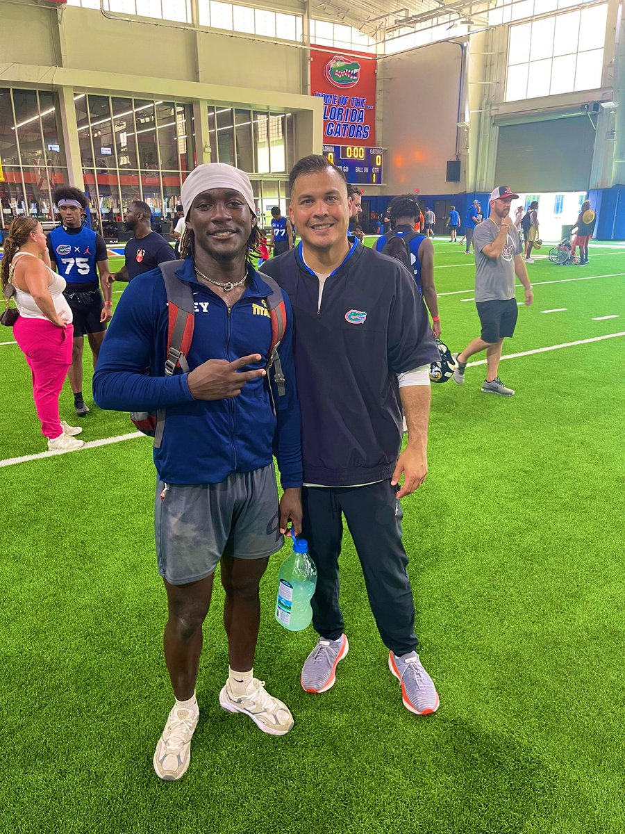 Luhtez1st's tweet image. Truly blessed and grateful to be able to compete and perfect my craft at the University of Florida 🐊#GoGators @Subzero06 @MCAOFGA @Rivals @PrepRedzoneGA @One11Recruiting @247recruiting @GAVarsityRivals @hotdog1997 @CoachRobertBala @GatorsFB