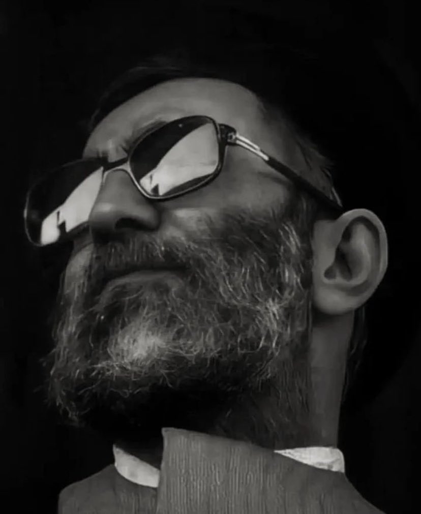 Son Demir Kubbe bükücü…

HERO! 😎