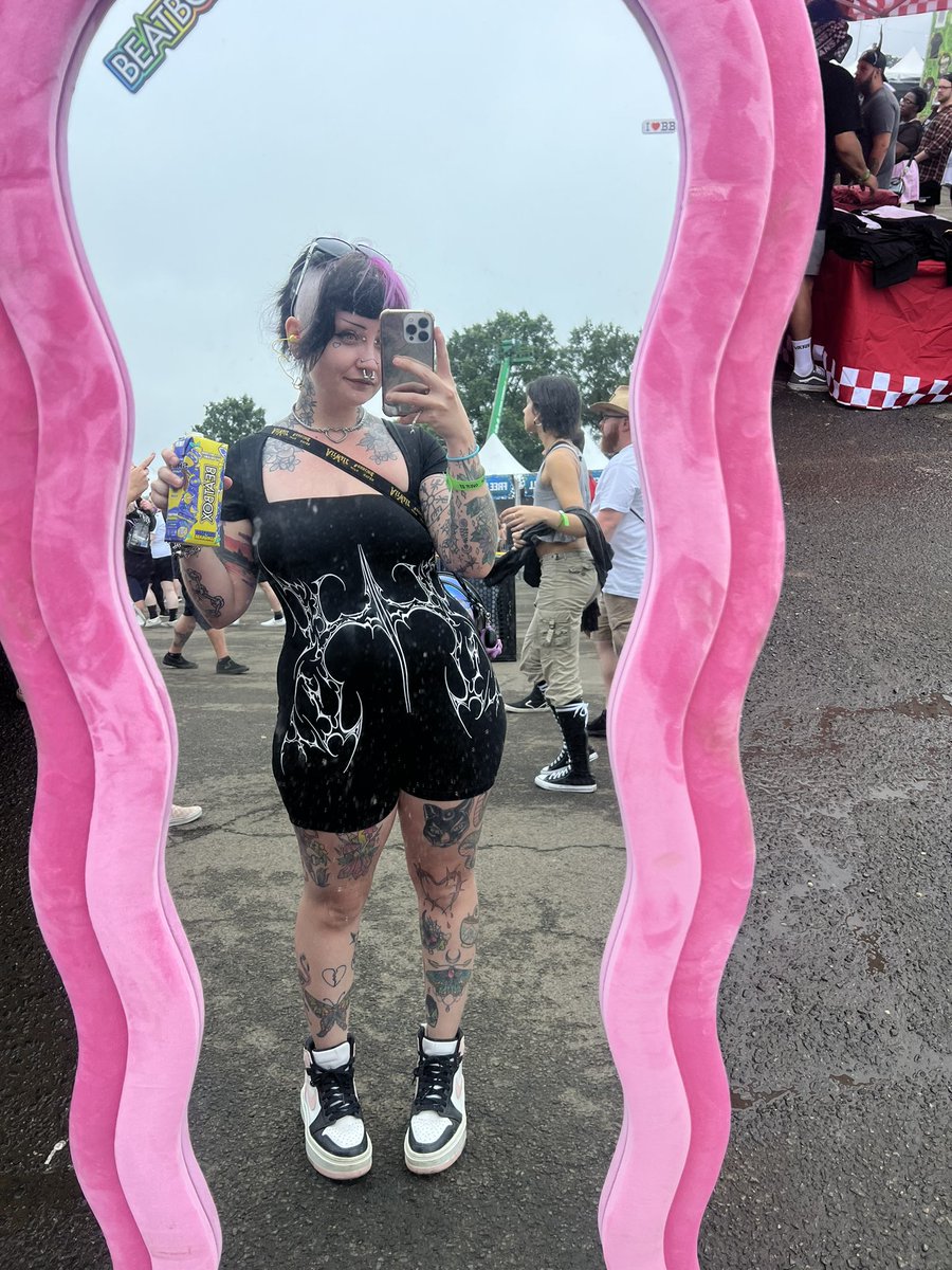 scenegirlfriend