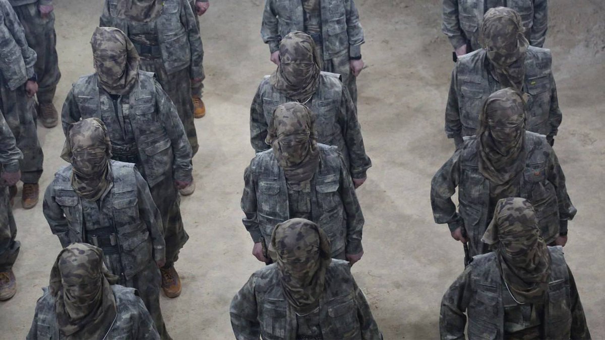 Judy20255's tweet image. الحرب الحرب…..
الوقت و التنفيذ سيبدأ…….
#YRK مستعده بكامل قواها……
واذ لزم كلنا سنتواجد هناك💛✌🏻
گەلەکەمان لە ڕۆژهەڵاتی کوردستان (ڕۆژهەڵات کوردستان) لەگەڵتانین و بەم زووانە لە هەمان خەندەقداین....
بژی بەرخۆدانی کورد 
#RojhelatKurdistan #PJAK