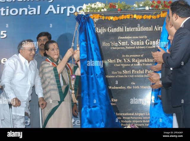 revanthreddy_67's tweet image. Hyderabad Outer ring road and RGIA airport foundation stone laid and Congress Govt &amp;amp; completed by YSR garu.
#TelanganaCongress 
#TelanganaRising