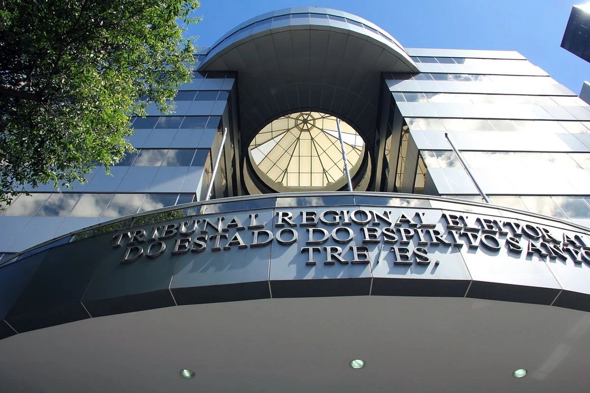 ES não terá troca de deputados com decisão do STF sobre sobras eleitorais [leia.ag/a/B73C/f9v4tae]

TRE-ES não vai precisar realizar nova totalização dos votos para os cargos de deputado federal e estadual nas eleições de 2022