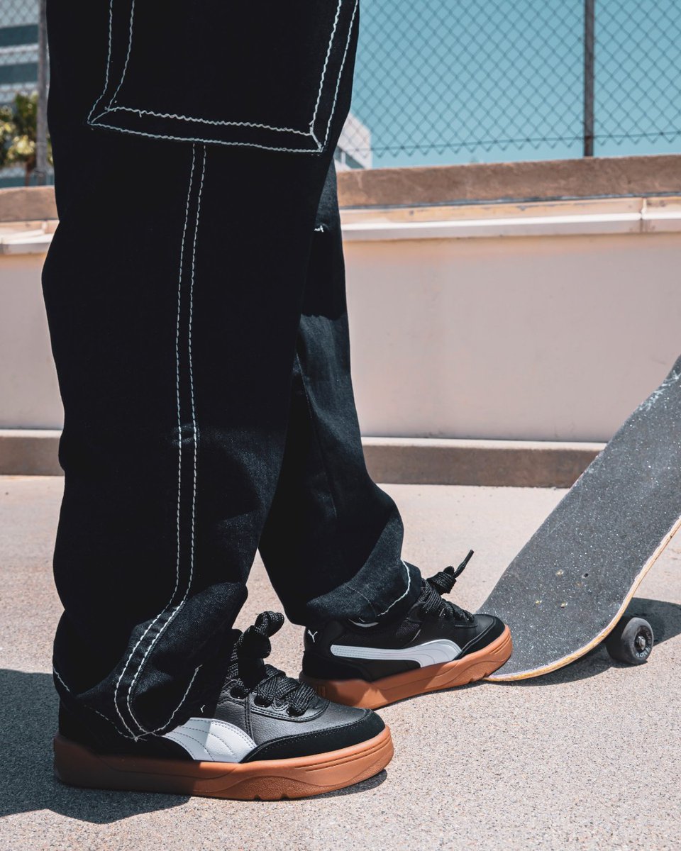 Shiekh's tweet image. Not here to rush. Just here to roll.
You don’t need a plan,  just something that moves you.

Tell us what keeps you rolling this season 
{link in bio}

#WhatMovesYou #SkateLife #SummerEase #VibeAndRide #ShiekhLifestyle