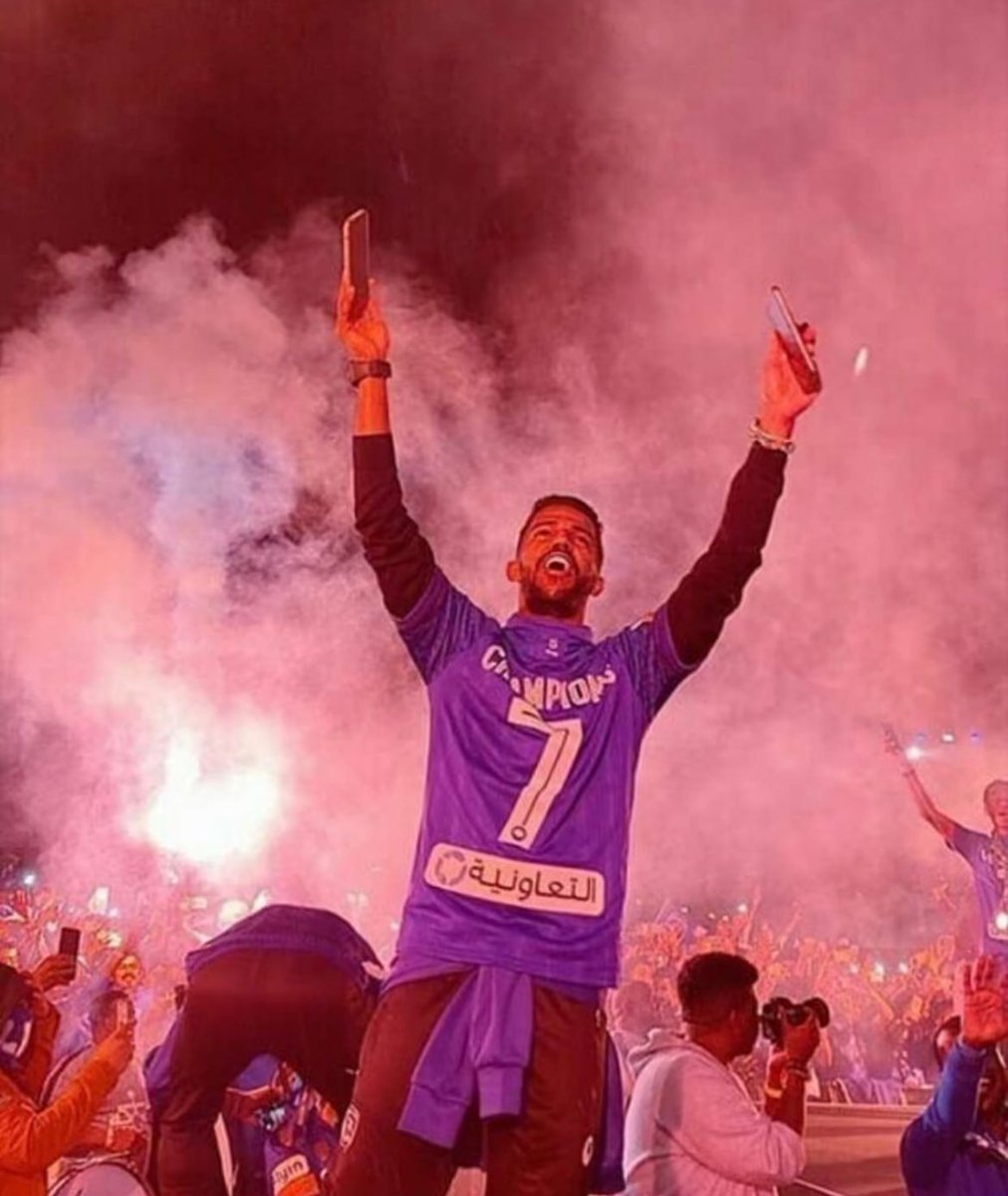 🚨🚨🚨🚨🚨🚨🚨 — نواف العابد:

كل التوفيق لزعيم آسيا في كأس العالم للأندية لتحقيق تطلعات عشاقه يارب.

تواجدك دايم بين كبار العالم ما هو صدفة..هذا مكانك من زمان💙🤍

يلا يالأزرق💙🔥