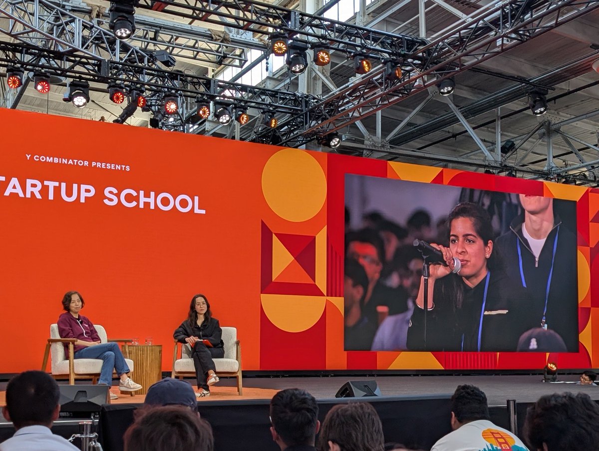 Dhruva Biswas, MD/PhD (@dhruva_biswas) on Twitter photo Fireside chat w Dr. Fei-Fei Li and Diana Hu
<a href="/drfeifei/">Fei-Fei Li</a> says
๐๏ธ Challenge of #AI vision > language. โซ dimensions, sensing, generation๐construction, โฌ๏ธ train data
๐ง Suggests spatial intelligence as solution
๐ Think audaciously about what is next. Use evo & neuro as inspo Fireside chat w Dr. Fei-Fei Li and Diana Hu
<a href="/drfeifei/">Fei-Fei Li</a> says
๐๏ธ Challenge of #AI vision > language. โซ dimensions, sensing, generation๐construction, โฌ๏ธ train data
๐ง Suggests spatial intelligence as solution
๐ Think audaciously about what is next. Use evo & neuro as inspo