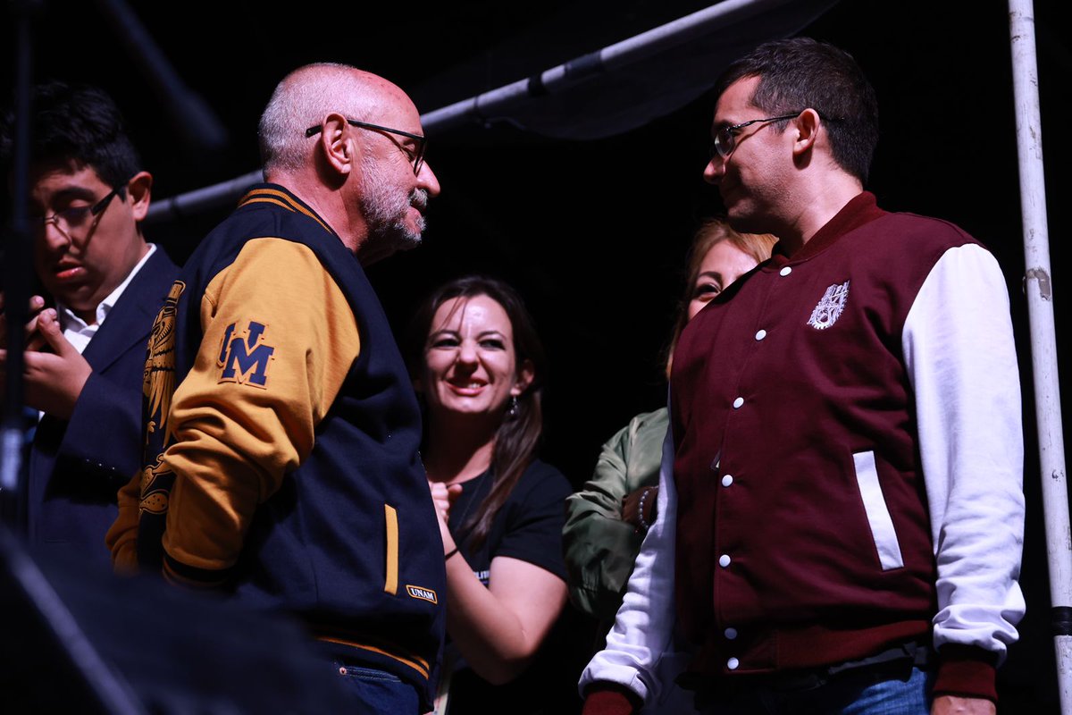 Enrique Anzures (@enriqueanzures) on Twitter photo 88 vueltas al Sol a logrado <a href="/RadioUNAM/">Radio UNAM</a> ¡En hora buena! ¡Muchas felicidades! Mis mejores deseos a todo su equipo de trabajo y a su Director <a href="/benistofeles/">Benito Taibo</a> 88 vueltas al Sol a logrado <a href="/RadioUNAM/">Radio UNAM</a> ¡En hora buena! ¡Muchas felicidades! Mis mejores deseos a todo su equipo de trabajo y a su Director <a href="/benistofeles/">Benito Taibo</a>