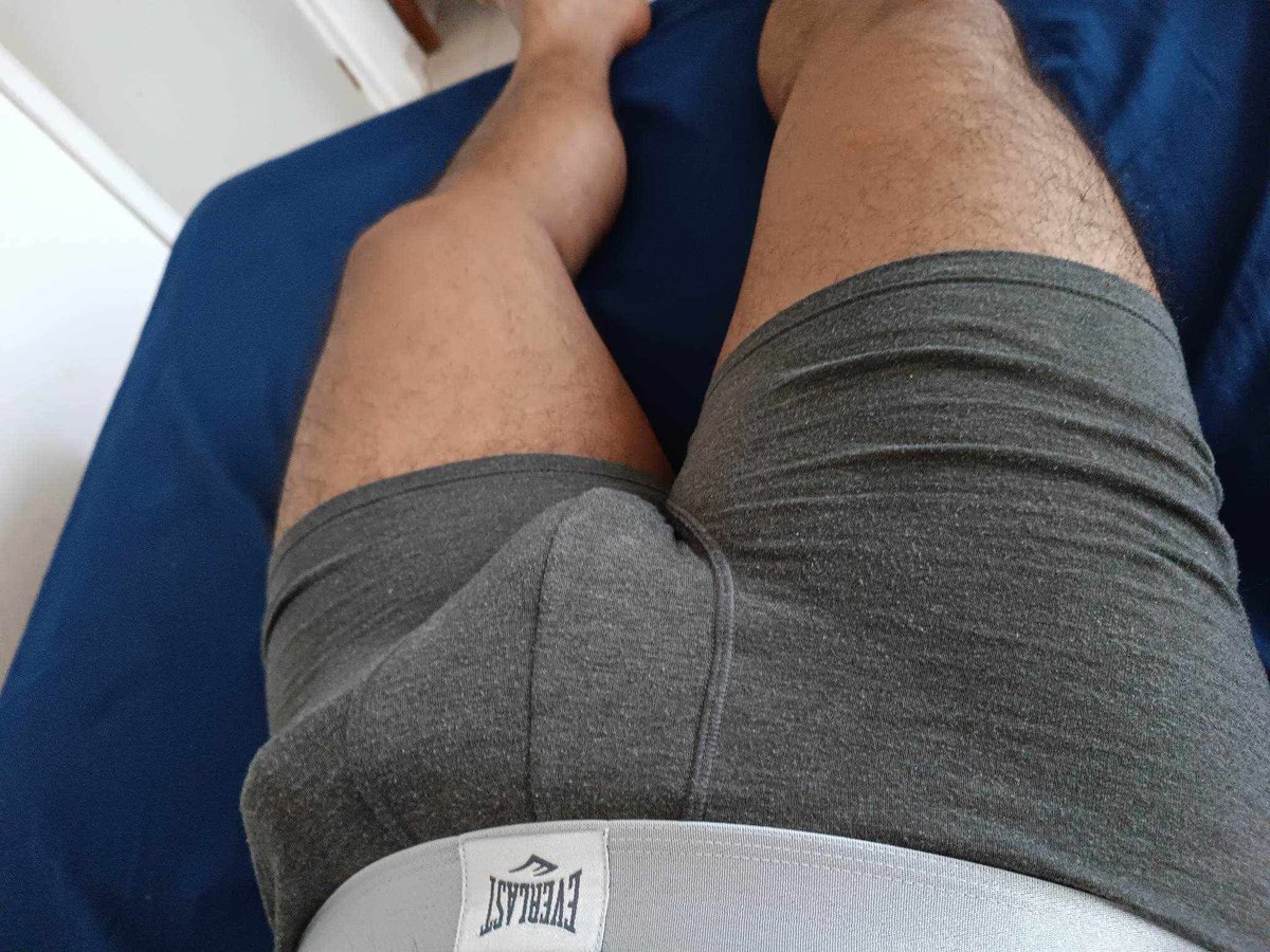InteriorMx64309's tweet photo. APORTE🩲 ¿que color se me ve mejor? 
#InteriorMx 🥵🤤 https://t.co/VzsRhndiYX