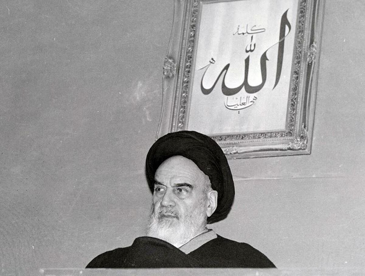 إذا استطاعت أمريكا أن تـنزع الله مـن 
الـساحة ستنتــصر ولن تستطيع ذلك،  
إذاً فنحنُ منتصرون. 

- الإمام روح الله الخُميني قُدّس الله سُرّه.