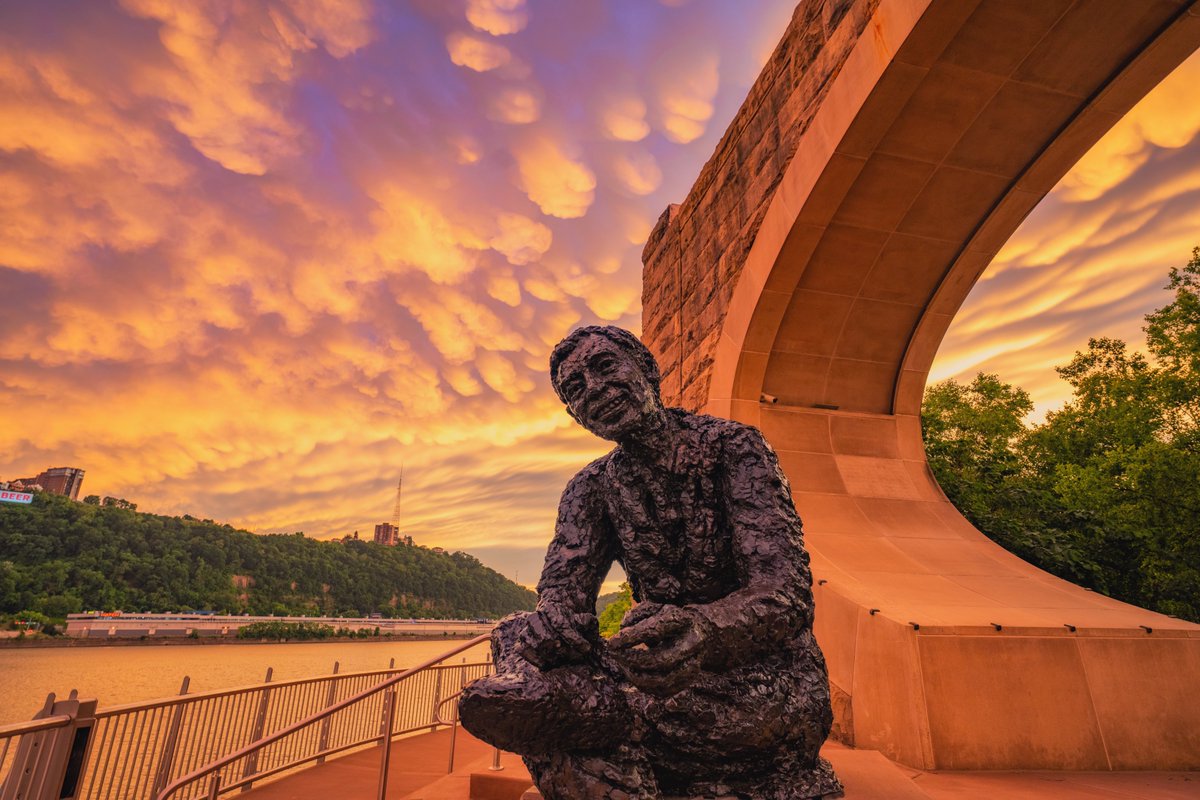 DaveDiCello's tweet photo. Three years ago tonight was the night of the mammatus clouds over #Pittsburgh, and one of the most amazing sights of I've ever seen in the Steel City. I've never seen a sky like that before, and it was like I was looking at a painting no matter the direction I faced. https://t.co/MJ5y7KYB4y
