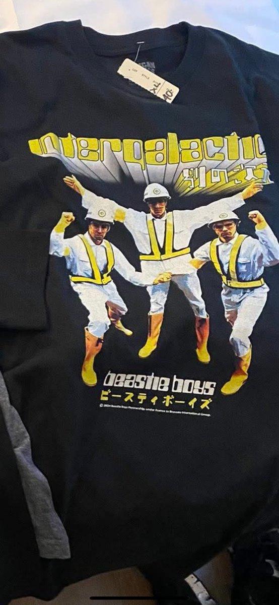 yallrocksick's tweet photo. アザーカット
#ututu
#beastieboys
#特殊清掃班
#別の次元 https://t.co/Ww1dnbM50K