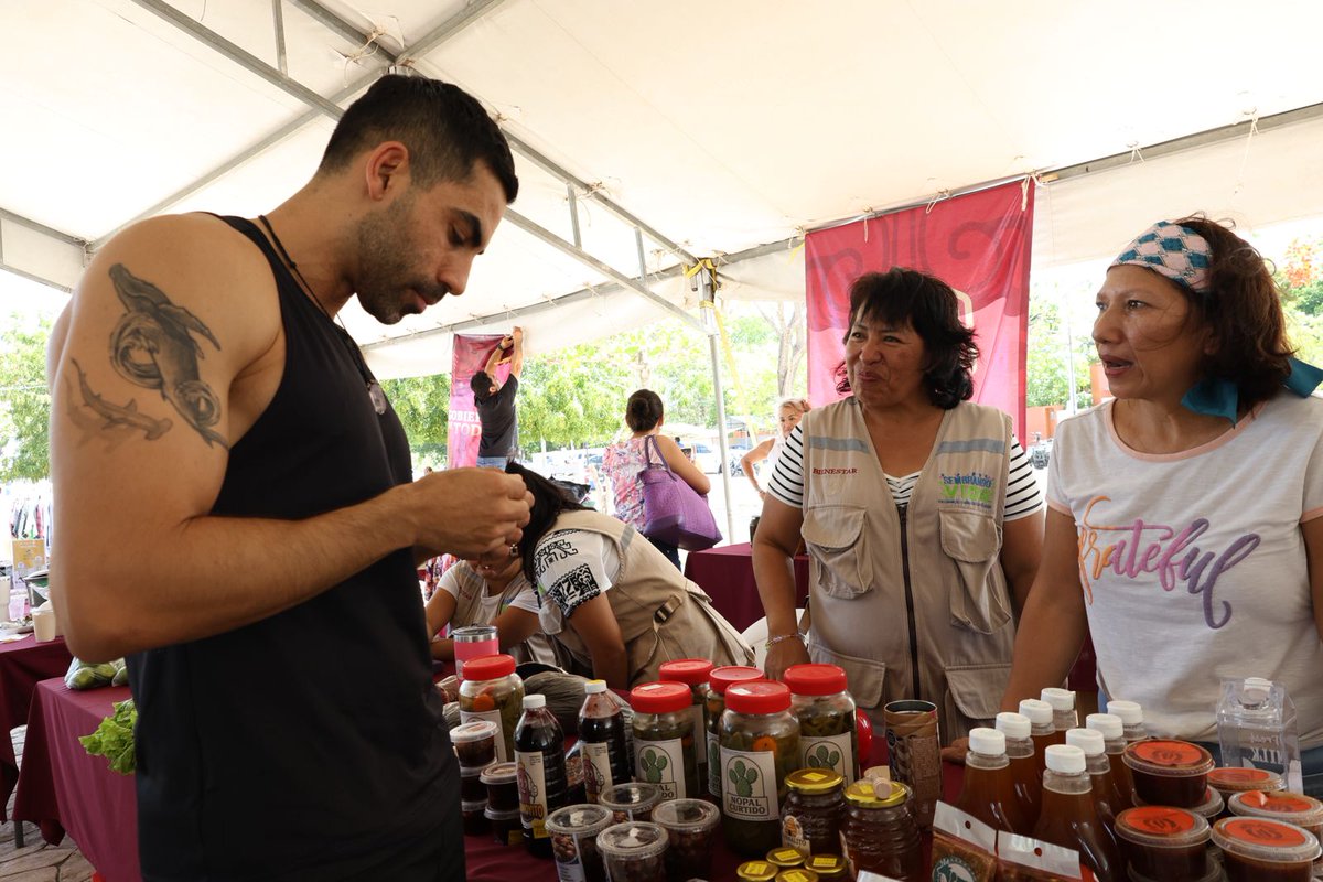 ¡El Mercadito del Jaguar llegó al Siglo XXI!

Familias disfrutaron productos de calidad a precios justos, apoyando la economía local y fortaleciendo el bienestar social. Emprendedores, instituciones, unidos por las familias campechanas.

Clic aquí: bit.ly/4lefdut