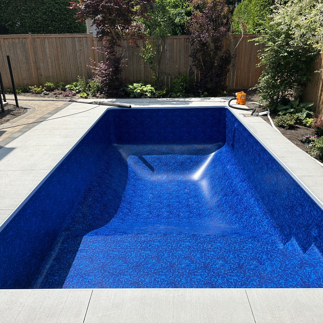 hbpools's tweet image. A new liner doesn’t just refresh your pool—it transforms your entire backyard. 

Faded, wrinkled, or leaking liner? It’s time for a change.

📞 Ready for a liner upgrade? Let’s get started.
📩 info@hbpools.com | 📱 613-212-0036

#HBPools #PoolLinerReplacement #OttawaPools