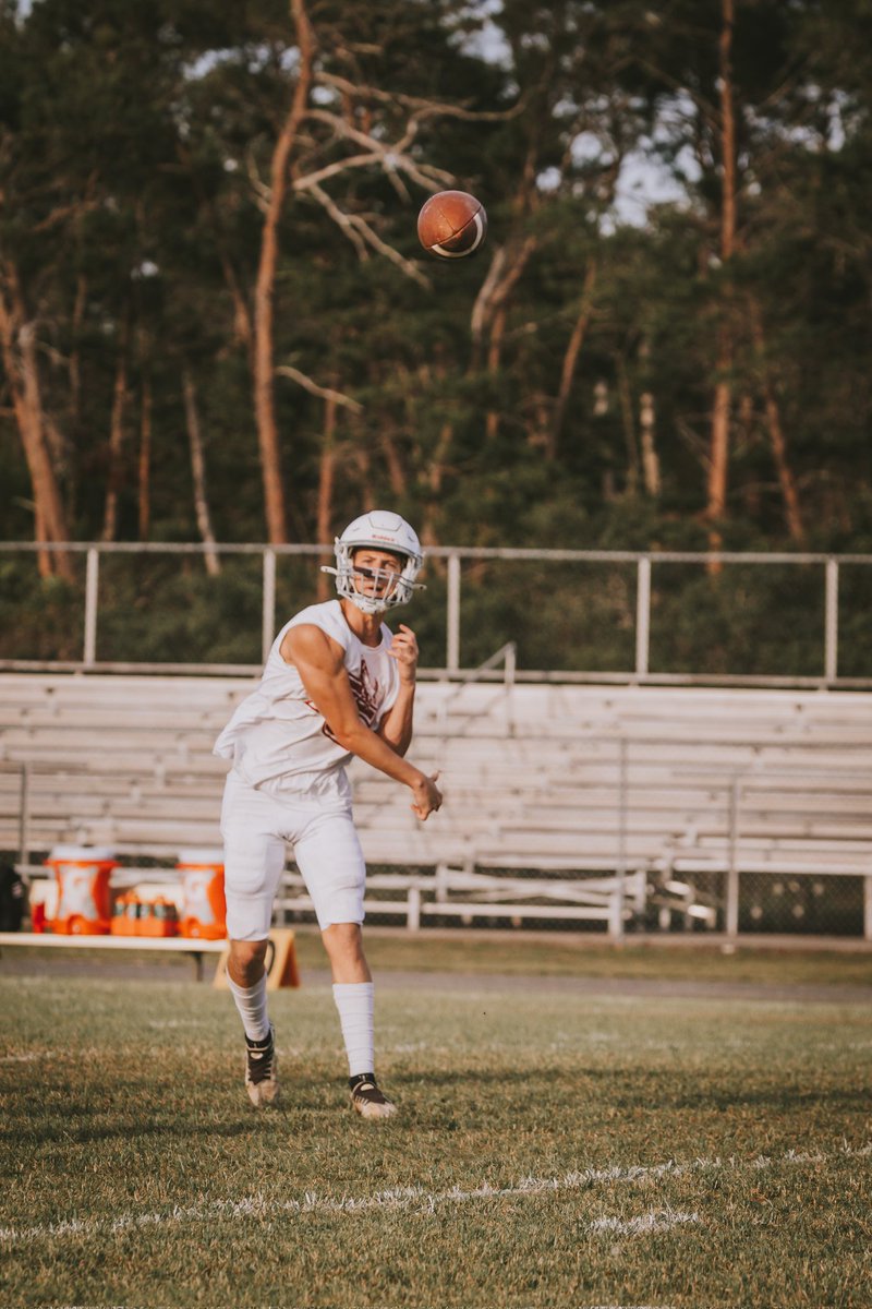 Coach___Cooper's tweet image. FBS, FCS, DII, DIII, NAIA and JUCO we have some dudes at Franklin County. Check them out🦅
2026 DE @JaMichealMille1 (holds a FCS offer) 2.6 GPA
hudl.com/v/2SBcH5
2026 QB @Owen10Juno (interested in D3/NAIA, highlight is in his Twitter Feed) 3.6 GPA
2027 ATH @sadiqjones08…