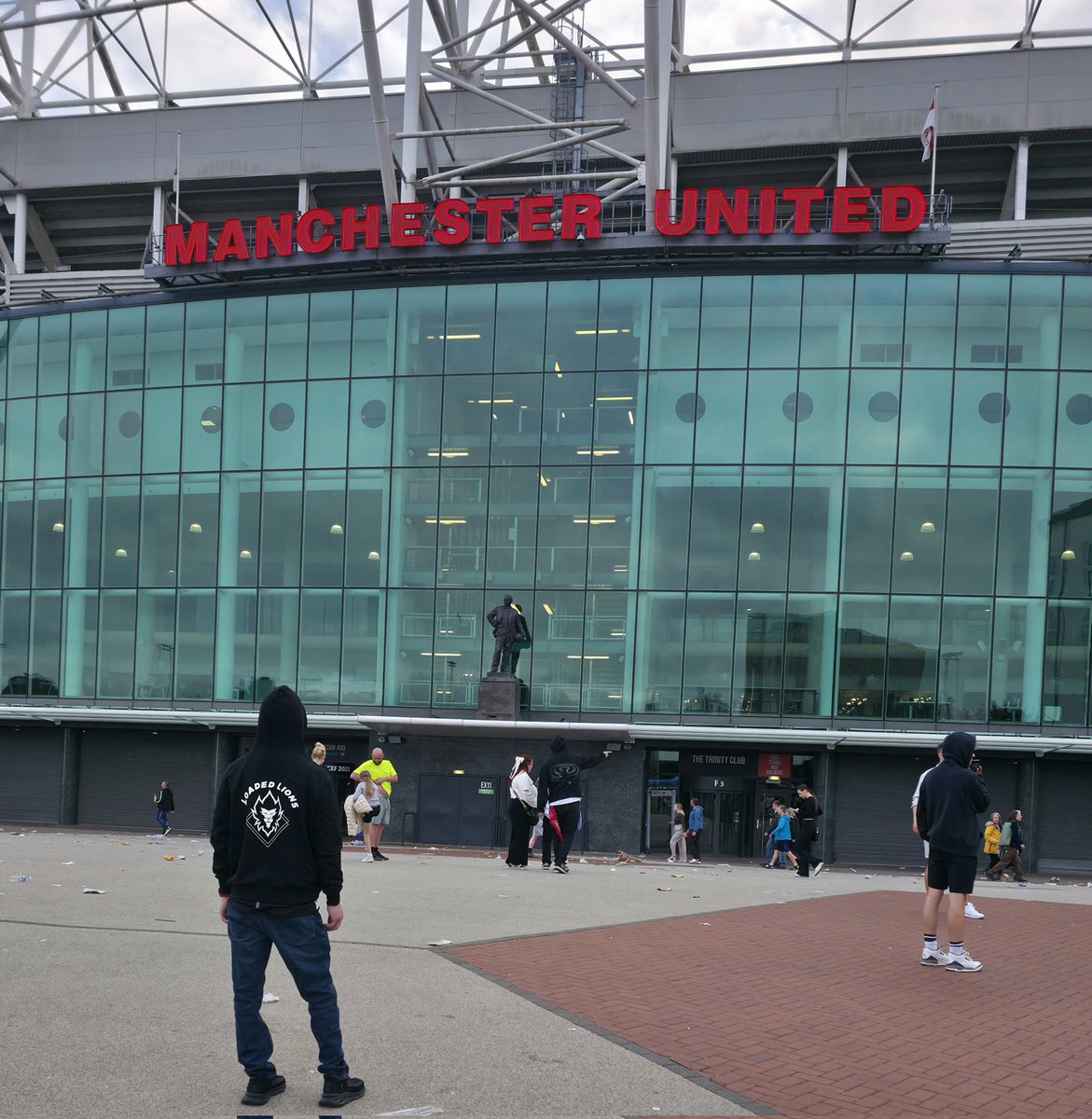 Garypug106 ๐ฆ๐ฌ๐ง๐บ๐ธ๐บ๐ฆ (@garypug106) on Twitter photo Had an Amazing time #SoccerAid <a href="/Utd_OldTrafford/">Old Trafford</a> #Loadedlions #Crofam <a href="/Chandra33941575/">Kanna</a> <a href="/_CryptoDiamond/">CRyptO Diamond ๐</a> Had an Amazing time #SoccerAid <a href="/Utd_OldTrafford/">Old Trafford</a> #Loadedlions #Crofam <a href="/Chandra33941575/">Kanna</a> <a href="/_CryptoDiamond/">CRyptO Diamond ๐</a>