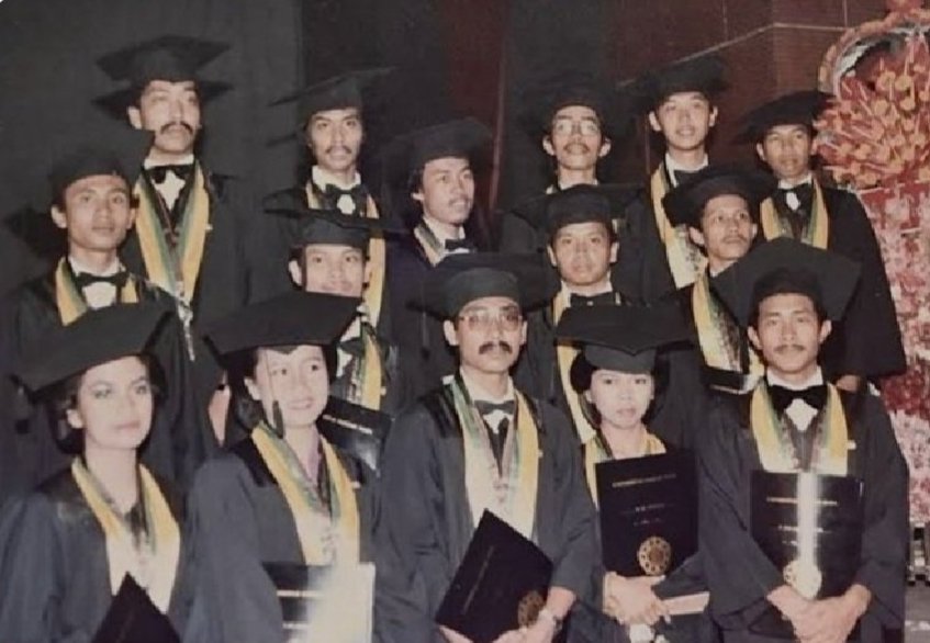 Dokter Tifa tweet media