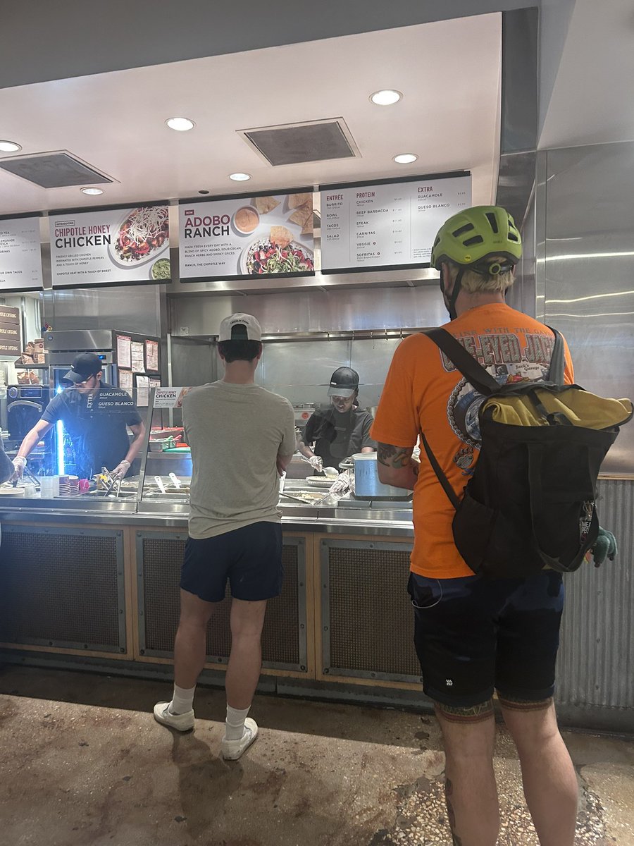 cobwood828's tweet photo. Can I get a bowl with honey chicken and can you make that “Miguel’s way” for me? https://t.co/4iaL8Z4Hpr