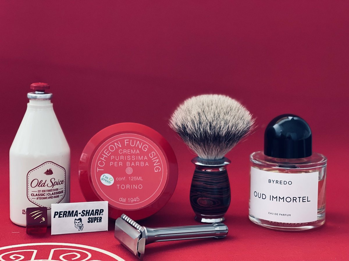 BadgerandBlade's tweet photo. Today's shave gear:
https://t.co/Y1OdrLb455
Razor: #Blackland Blackbird
Blade: #PermaSharp Super
Brush: #Mühle Purist, Silvertip, Ebonite
Soap: #TcheonFungSing Ciotola Rossa
A/S: #OldSpice
EdP: #Byredo Oud Immortel
#ShaveOfTheDay https://t.co/cMR3Vc2SIH