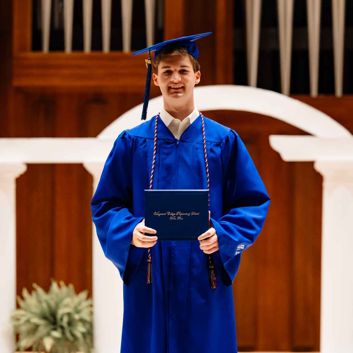 kwtx's tweet image. 🙏💔💔🙏 A #Waco, Texas family is mourning the devastating loss of their 18-year-old son, Grant Herridge, who died after after falling over a waterfall at a national park during a graduation trip. STORY: kwtx.com/2025/06/16/he-…