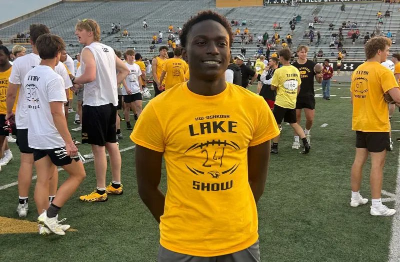 Mark Johnson (@mj_nfldraft) on Twitter photo Skill Position Standouts & More at the Lake Show
We wrap up our coverage of the inaugural Lake Show Mega Camp with a look at seven more athletes who caught my eyes including <a href="/SimoCarterJr4/">Simonique Carter Jr</a> & <a href="/SheaJones2026/">Shea Jones</a>!
Article: prepredzone.com/2025/06/skill-… Skill Position Standouts & More at the Lake Show
We wrap up our coverage of the inaugural Lake Show Mega Camp with a look at seven more athletes who caught my eyes including <a href="/SimoCarterJr4/">Simonique Carter Jr</a> & <a href="/SheaJones2026/">Shea Jones</a>!
Article: prepredzone.com/2025/06/skill-…