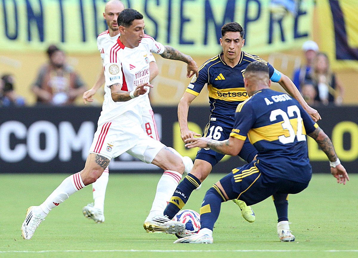 🏆 Mundial de Clubes

(VIDEO) Boca y Benfica igualaron 2-2 en Miami is.gd/MvK1iK