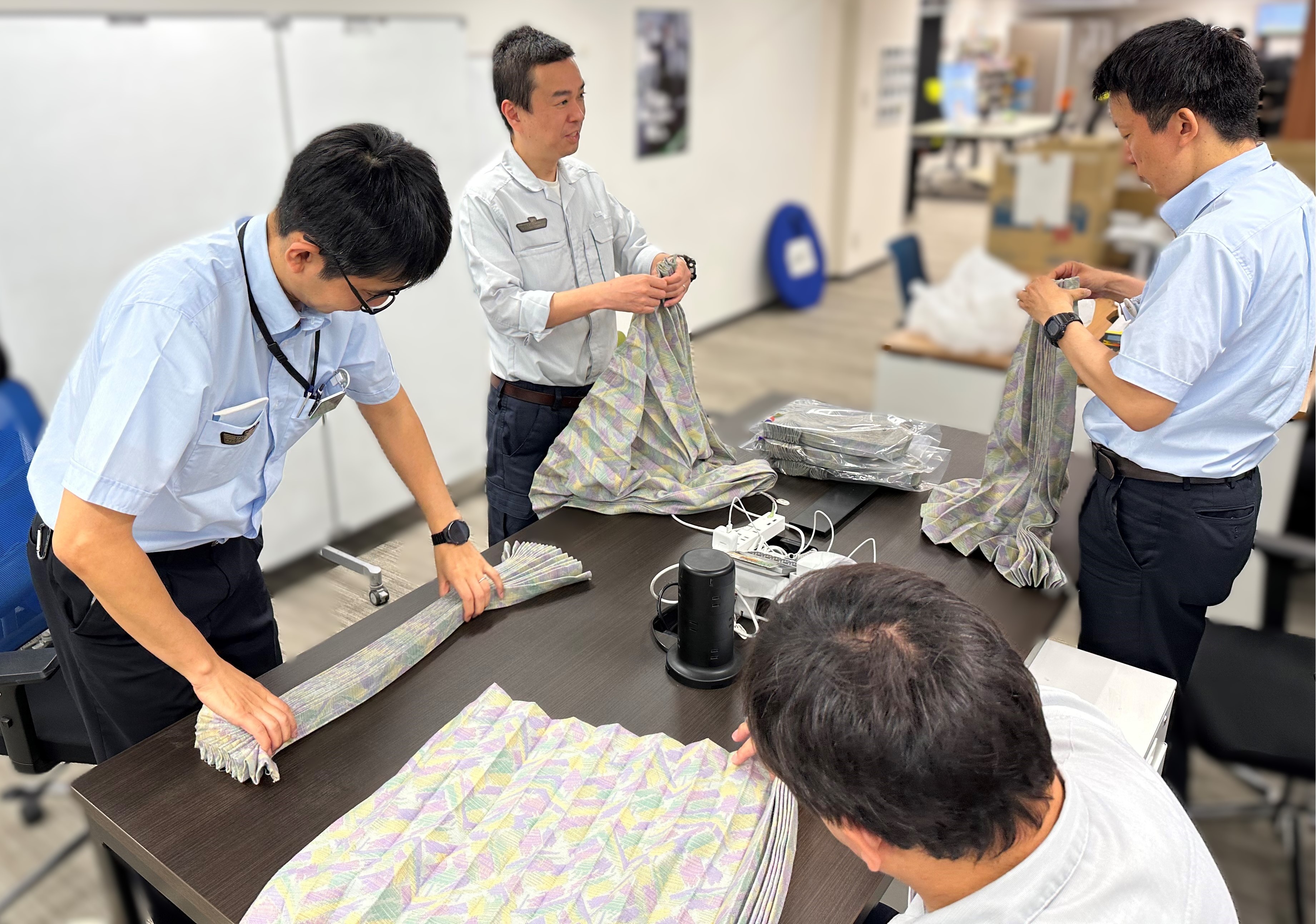 185系特急電車　車内案内札＋取付枠 185系特急電車 車内案内札＋取付枠 185系特急電車 車内案内