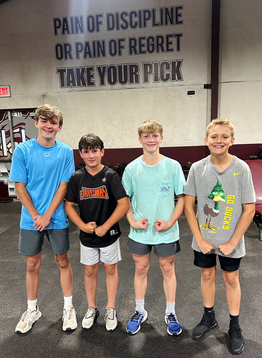 The Bulldogs absolutely dominated Week 2 of summer training!

Intensity ✅
Accountability ✅

The leaders truly stepped up and made sure that we continued to make steps in the right direction! 

Huge shoutout to our ⭐️’s of the week for their relentless LEADERSHIP all week!