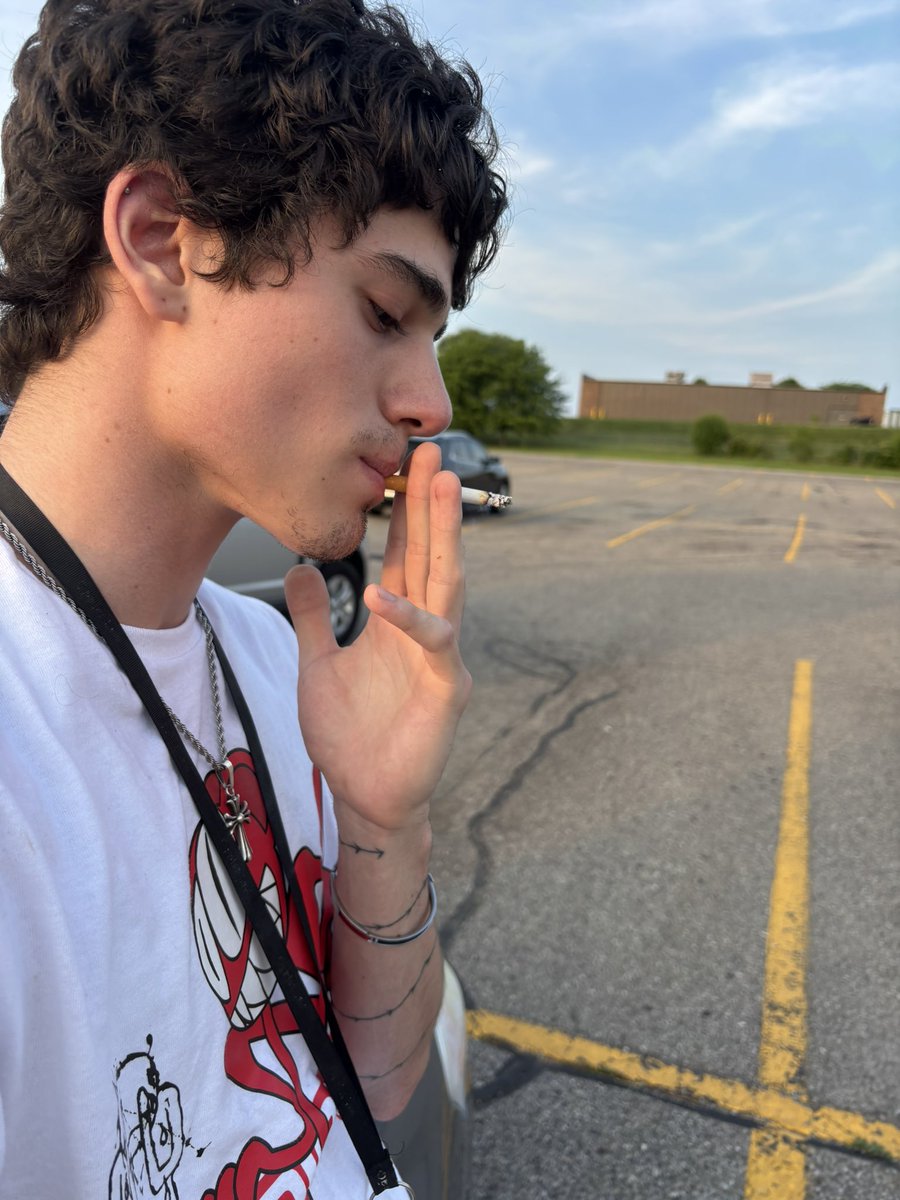 cig break at the arcade