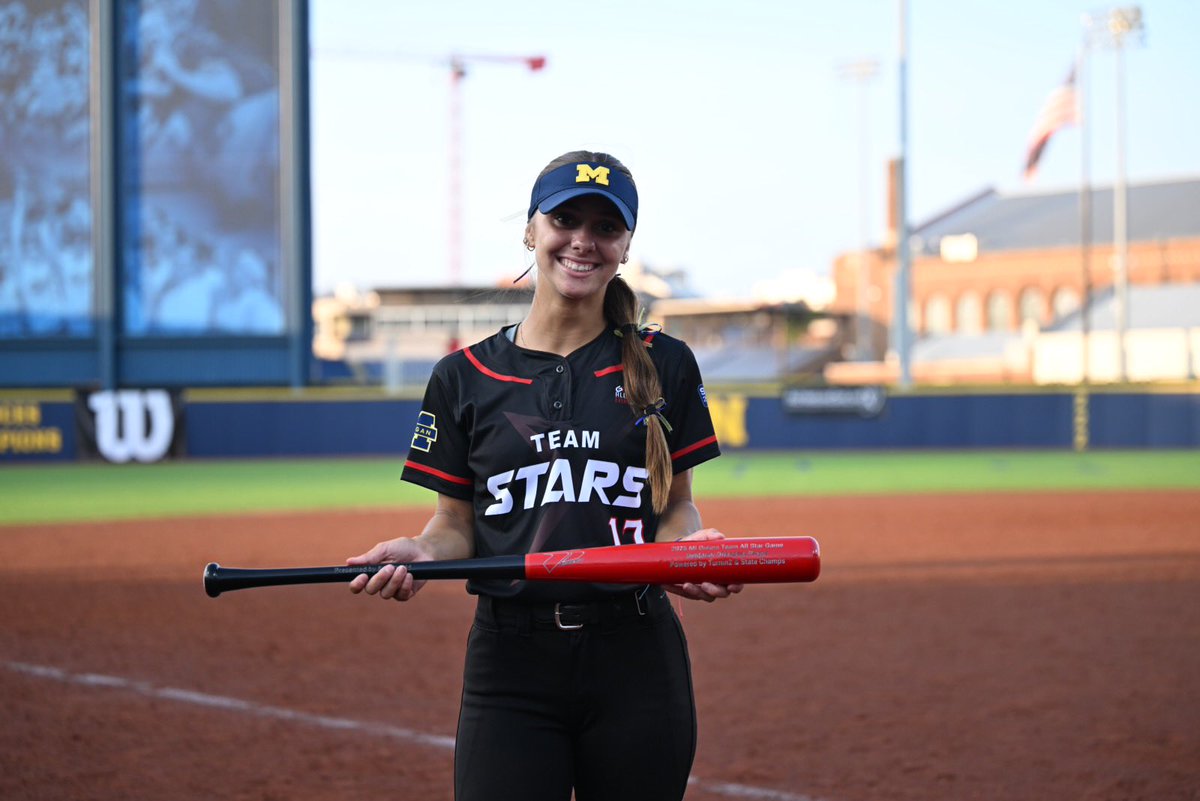 Turnin2 Softball tweet media