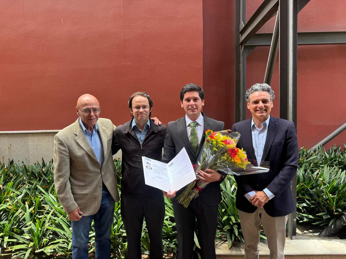 Hoy cierro un ciclo. Me titulé. 
No tengo más que agradecer: aquí forjé mi carácter. 
Por supuesto, hay cosas que mejorar, pero al final, valió la pena. 
Gracias a quienes me apoyaron en el camino, pero en especial gracias ITAM.