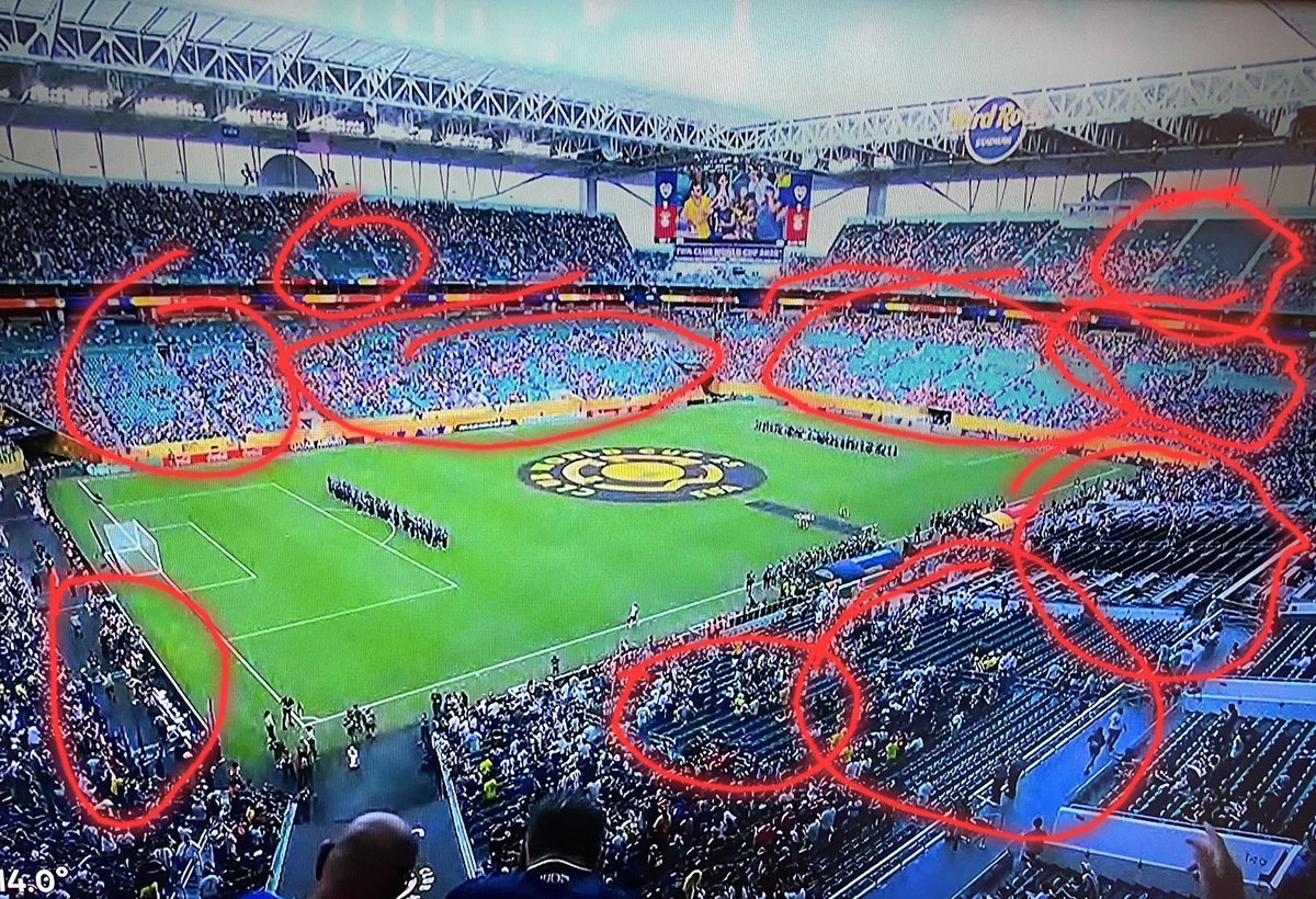 Otro día charlamos del
Tato Aguilera/Diego Monroig-gate:

"Ehhhh vendimos todas las entradas, copamos Miami, llenamos el estadio, no aguanta la capacidad, no va a entrar un alfiler, no quedó un solo asiento, hicimos saltar el sistema un año antes, agotamos todo, eto' e' boca"