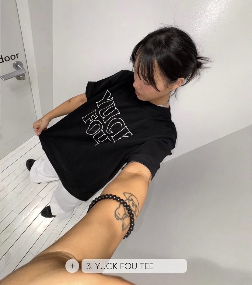 Niceghostclub — yuck fou tee SALE70% 🖤🤍
〰️ ลดเหลือ 399฿ 〰️ ราคาปกติ 1200+

มี 2 สี ; ขาว / ดำ
Size ; S อก 42” | M อก 44” | L อก 46”

✳️ CF สี &amp; Size ได้เลยค้า มัดจำด้วยใจ ของถึงไทยค่อยชำระนะค้า ⛔️ ห้ามยกเลิก หรือเททุกกรณี ⛔️ รอของ 4-6 weeks (อาจจะเลทได้) แจ้งยอดผ่าน @ktuisale