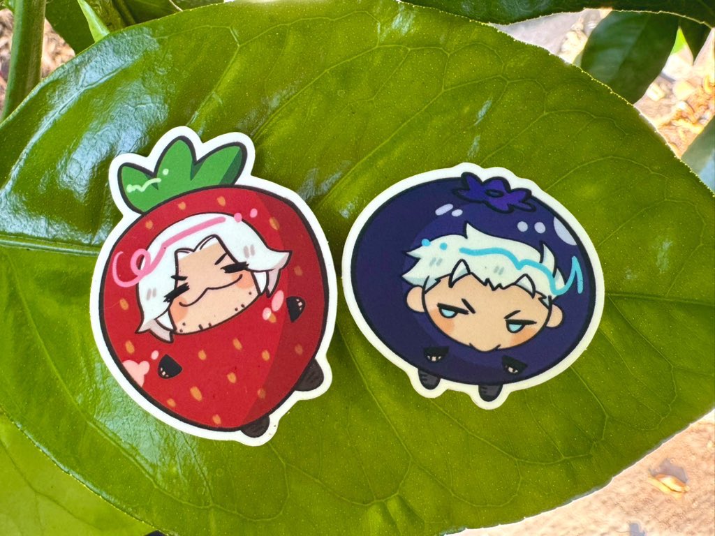 firedirts's tweet photo. if you'd like to take these two home then please have a look at my little pop up st0re linked below! stock is limited ✨⭐️

if things go well, i'll be happy to add on more sticker designs in the future 💕 https://t.co/hm0BHGfkA8