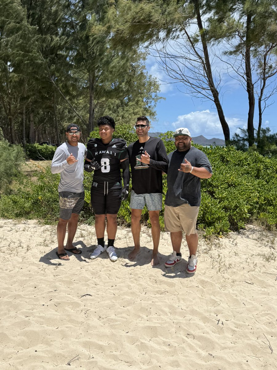 Coach Fo'ilefutu🇦🇸 (@coachfoilefutu) on Twitter photo Some of the braddahs dat welcomed us with Aloha spirit. Braddahhood <a href="/CoachPuu/">Jordan Pu'u-Robinson</a> <a href="/UH_AlecWatt/">Alec Watt</a> <a href="/CoachTimmyChang/">Timmy Chang</a> @COACHFOAUH Mikey Oconnor, DJ, Coach Arceneaux. Thank you for the love. Hopefully u guys caught with ur sleep lol. #Braddahhood🤙🏽 Some of the braddahs dat welcomed us with Aloha spirit. Braddahhood <a href="/CoachPuu/">Jordan Pu'u-Robinson</a> <a href="/UH_AlecWatt/">Alec Watt</a> <a href="/CoachTimmyChang/">Timmy Chang</a> @COACHFOAUH Mikey Oconnor, DJ, Coach Arceneaux. Thank you for the love. Hopefully u guys caught with ur sleep lol. #Braddahhood🤙🏽